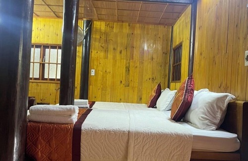 Cat Hai House | Cat Ba Mountain View