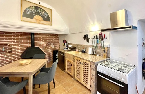 Cullar House | Cave house Ed with pool and facilities for PRM