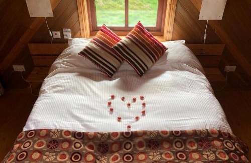 Ballylinchy House | Cedar Boathouse Overlookng Baltimore, West Cork & Islands