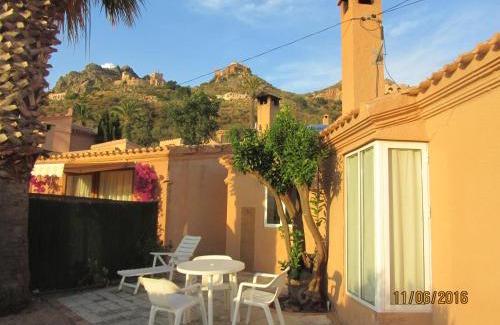 Turre House | Cedra 5, Holiday home, cosy apartment