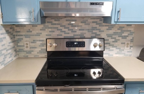 Biddleville Cottage | Center city Cottage*Parking garage*Walk to uptown