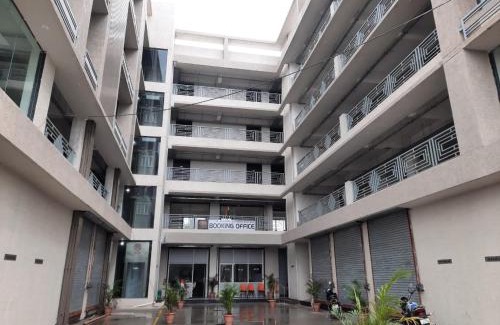 Ahmedabad Apartment | Center one Arcade and Fortune industrial Park