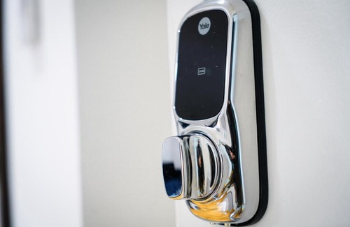 Noel Park Apartment | Centra Studios