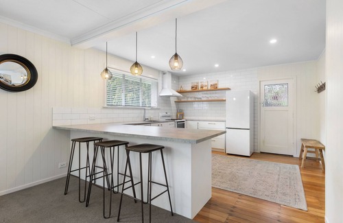 Arrowtown House | Central Arrowtown 4 Beds and Spa