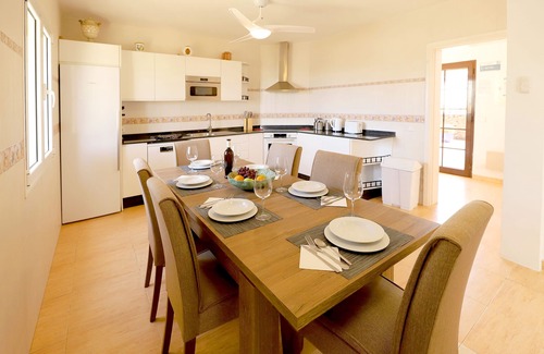 Costa Teguise Villa | Central Costa Teguise, 4 bed, 3 bath, Pool table, Private Pool