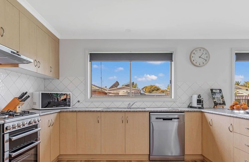 Echuca House | Central Echuca Escape | Heated Pool | 3 BDR