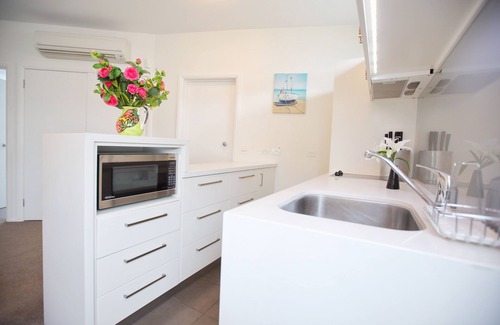 Sullivan's Cove Apartment | Central Hobart - Beautiful Apartment