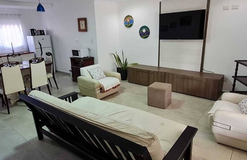 Puerto Iguazu House | Central house with Yacussi