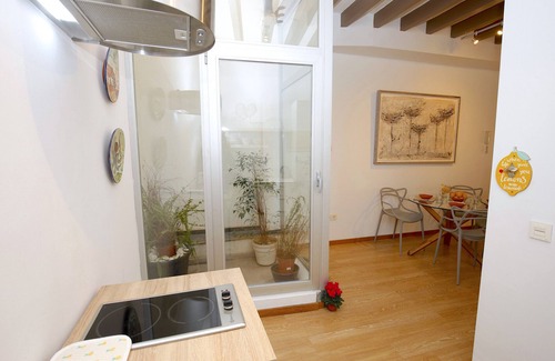 La Missio Apartment | Central Loft in Palma with Wifi, AC, Bacony, Fully Equipped and Nice Decoration