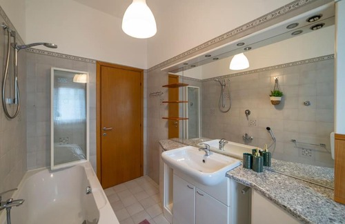 Porta Cremona-Volta Apartment | Central Perk - NEW @ Brescia
