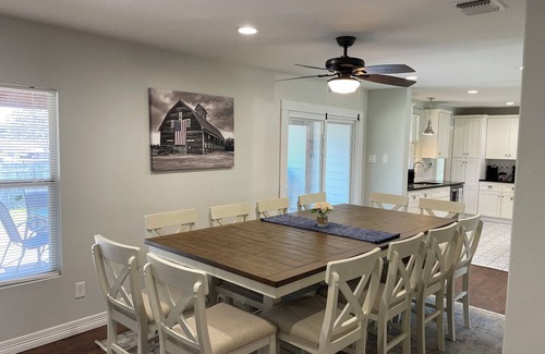 Terrell Hills House | Central SA Near Downtown & Zoo