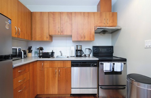 Gastown Apartment | Central Vancouver Loft Stylish Stay Near Everything