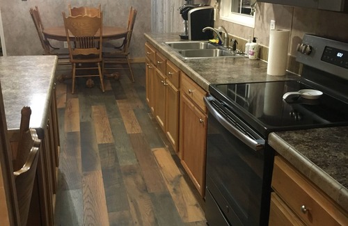 Qualla House | Centrally located between Bryson City, Sylva and Cherokee.5 mins to the Casino.