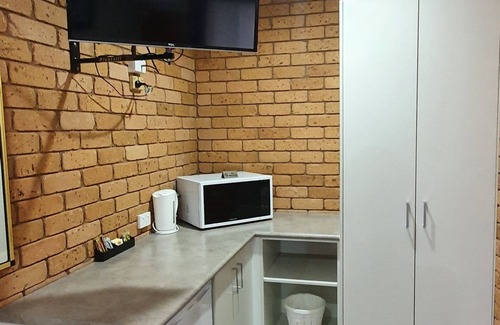 Deniliquin Hotel | Centrepoint Motel