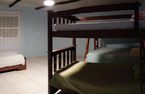 Juarez Apartment | Cerca del aeropuerto de mty y parques industriales