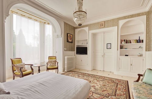 Essomes-sur-Marne Hotel | Château de la Marjolaine