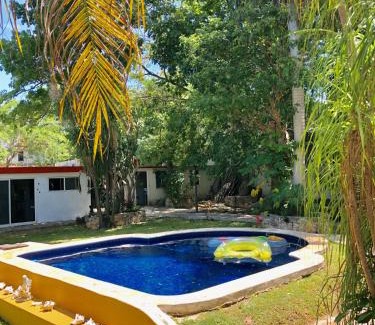 Alfredo V. Bonfil House | Ch'ejum bungalow