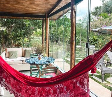 Asa Sul House | Chalé Kaliandra - Terra Dourada, Oásis no Cerrado, Piscina Natural, Wi-Fi