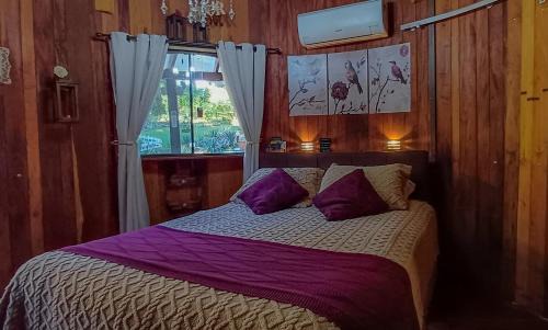 Canela Ski Chalet | Chalé Temático em Pipa de Vinho - Parada da Pipa Chalés