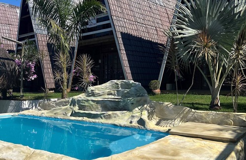 Zungu Villa | Chales DuCarmo