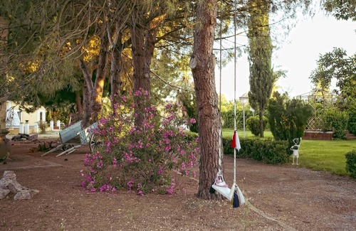 Puebla de la Calzada Villa | Chalet, 4 rooms, pool .