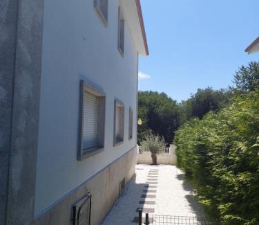 Ourense House | CHALET A SOLO 5 MIN DE OURENSE CIUDAD con jardín y barbacoa