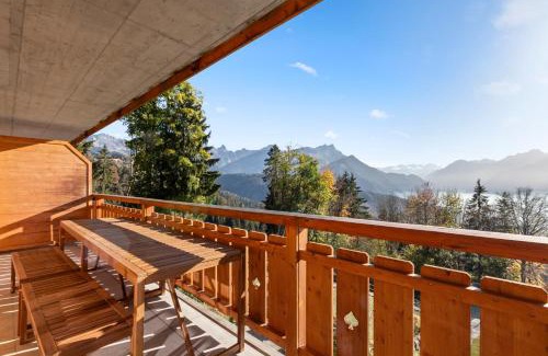 Chesieres Apartment | Chalet apartment with balcony and Alpine view