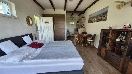 Hainburg an der Donau Apartment | Chalet Auenblick