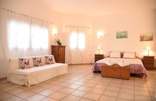 Lora Del Rio Villa | Chalet Bellavista with private pool, clear views and Wifi