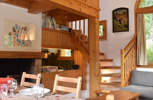 Meribel Ski Chalet | Chalet cosy 3 pièces, près des pistes et commodités, terrasse, garage, parking, idéal pour 6 personnes