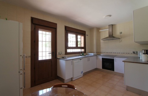 Ciempozuelos Ski Chalet | Chalet de la Flor. TuCasaTemporal