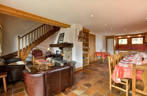 Meribel-Mottaret Ski Chalet | Chalet Elodie - Meribel