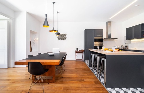 Estoril Ski Chalet | Chalet Estoril Luxury perfect for Family & Friends