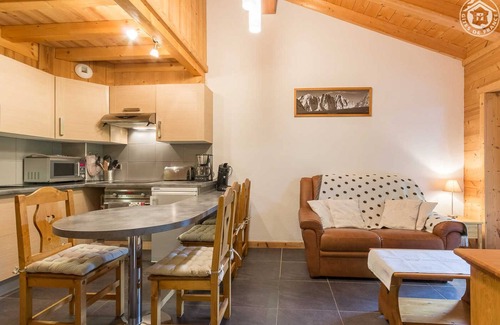 Notre-Dame-de-Bellecombe House | Chalet LA Cour - Notre-dame-de-bellecombe