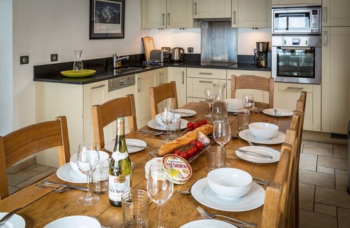 Chamonix City Centre Ski Chalet | Chalet Grand Cru for 10 people with Jacuzzi Chamonix Holidays
