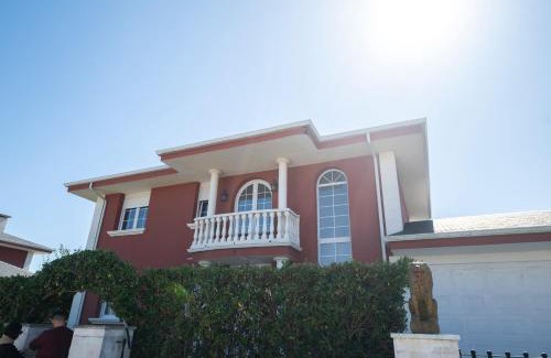 Santa Cruz de Bezana House | Chalet grande en Soto de la Marina