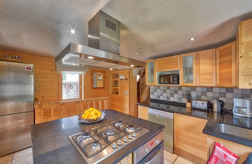 Chamonix City Centre Ski Chalet | Chalet Heidi. Chamonix centre