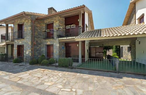 Gavin House | Chalet Hot tub EVcharger Formigal 30min BBQ