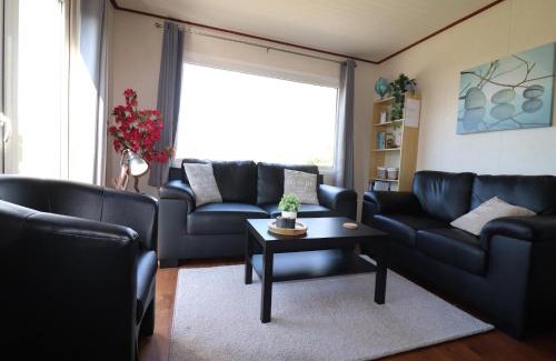 Tzummarum House | Chalet in Friesland near Wadden Sea & Franeker