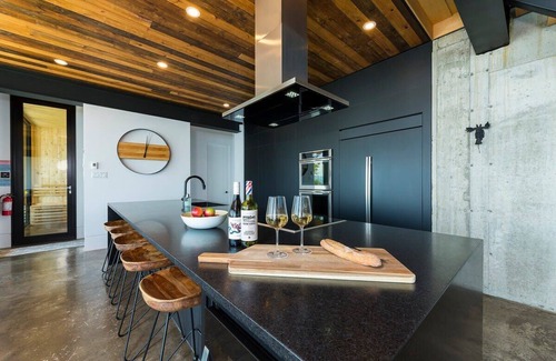 La Malbaie Ski Chalet | Chalet L'Eaurizon SPA