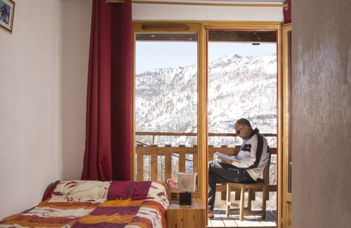 Chateau-Ville-Vieille Hotel | Chalet La Vie Sauvage