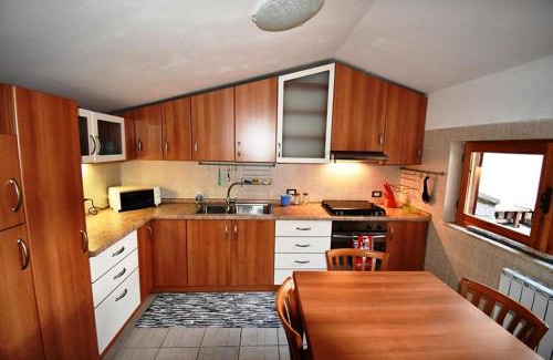 Casali del Manco Ski Chalet | Chalet Natura La terrazza sul lago