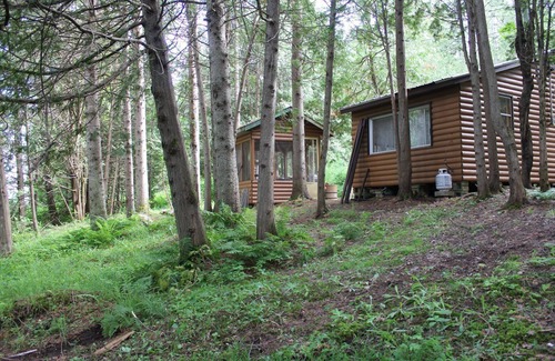 Sainte-Beatrix Cabin | Chalet refuge: Dan's shack