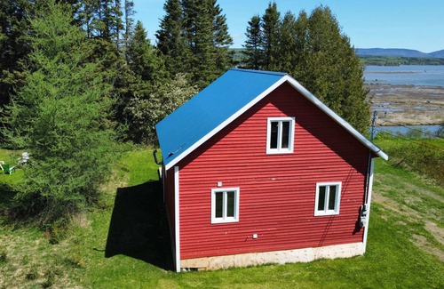 Gaspe Ski Chalet | Chalet Sans-Souci- GASPÉSIE- Bord de l'eau- Pêche