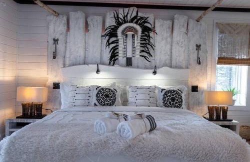 La Malbaie Ski Chalet | Chalet TIPI, Chic Charme & Nature