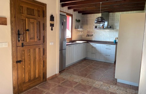 Nabarniz House | Chalet 'Txatonea' with Mountain View, Private Terrace and Wi-Fi