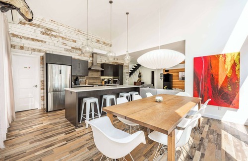 Sainte-Beatrix Ski Chalet | Chalet Villa Bianca Spa & river access