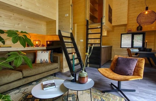 Belfeld House | Chalet with a terrace