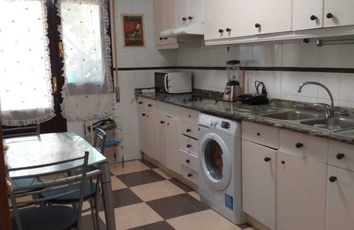 Urunuela Ski Chalet | CHALET WITH GARAGE AND LAND WITH BARBECUE ACCESSIBLE TO FLAT FLAT