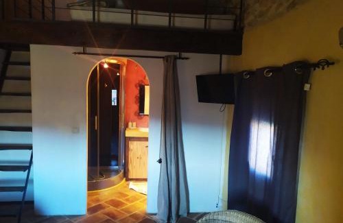 Methamis Bed & Breakfast | Chambre d'hôtes face au lavoir